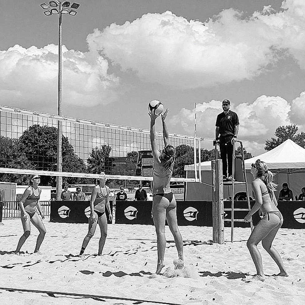Khối chắn Romania và vết nứt cuối set của Thổ Nhĩ Kỳ: Đọc lại trận thua 3-1 ở EuroVolley 2026 Khối chắn Romania và vết nứt cuối set của Thổ Nhĩ Kỳ: Đọc lại trận thua 3-1 ở EuroVolley 2026