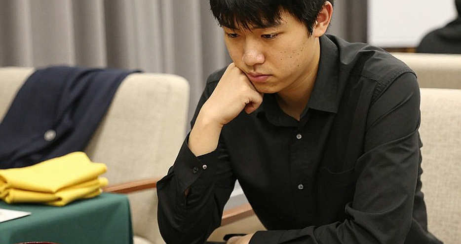 Announcement: Insufficient Information to Create Detailed Chess Analysis Article