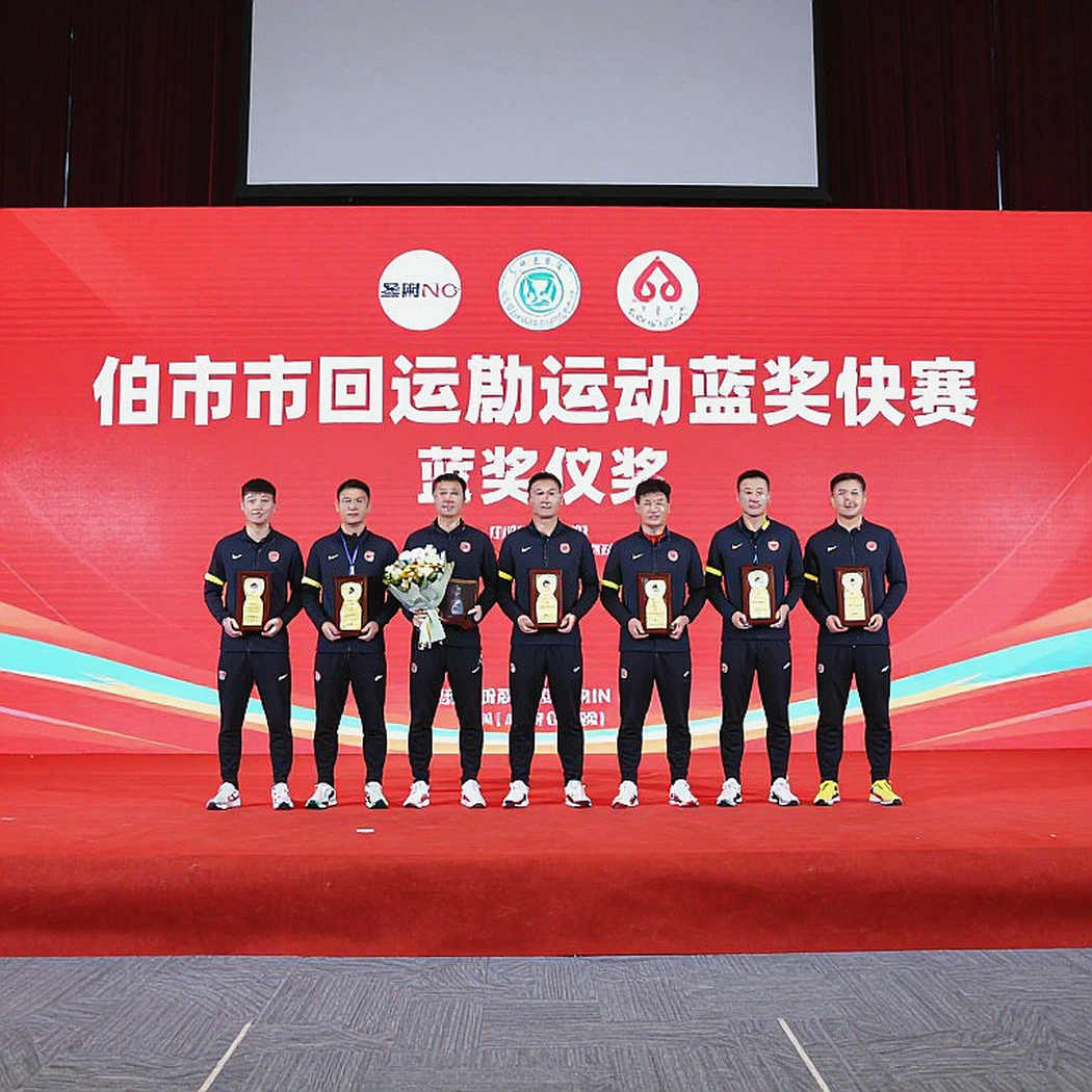 Thể Công Viettel thắng Đồng Nai 2-0 sau trận đấu hai thẻ đỏ: Công Phượng im lặng, Danh Trung tỏa sáng Thể Công Viettel thắng Đồng Nai 2-0 sau trận đấu hai thẻ đỏ: Công Phượng im lặng, Danh Trung tỏa sáng