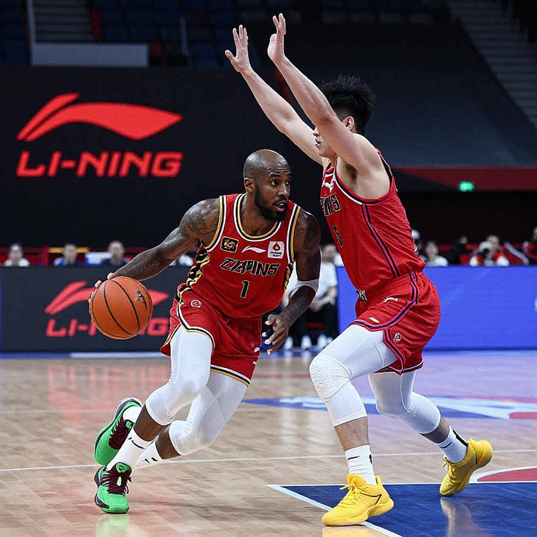 Karşıyaka chiêu mộ cựu trung phong từng khoác áo Baskonia: Màn nâng cấp thầm lặng hay canh bạc mạo hiểm của HLV Nenad Markovic? Karşıyaka chiêu mộ cựu trung phong từng khoác áo Baskonia: Màn nâng cấp thầm lặng hay canh bạc mạo hiểm của HLV Nenad Markovic?